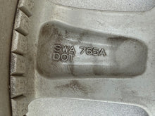 Laden Sie das Bild in den Galerie-Viewer, 1x Alufelge 17 Zoll 6.5" 5x114.3 50ET Glanz Silber SWA765A Honda Accord Crv Cr-V FEL5389395144zf