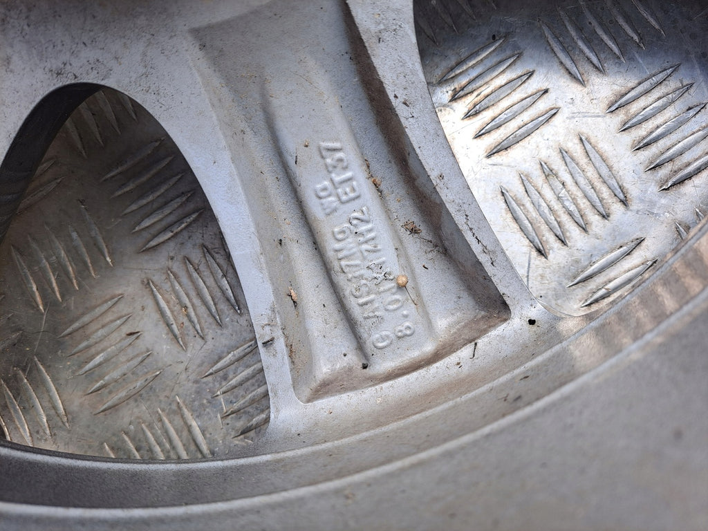 1x Alufelge 17 Zoll 8.0" 5x112 37ET 1T0601025J VW Touran Rim Wheel