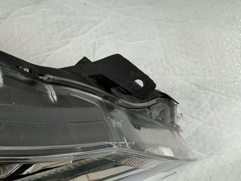 Frontscheinwerfer Toyota Yaris LED Rechts Scheinwerfer Headlight