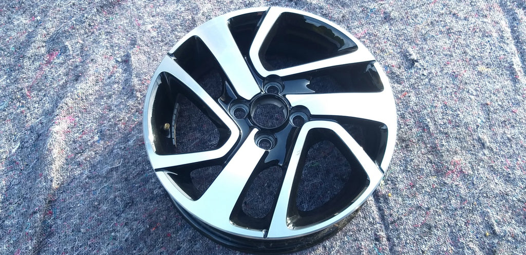 1x Alufelge 15 Zoll 4.5" 4x100 35ET Glanz Silber B000908277 Peugeot 108 FEL5400836284pf