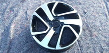 Laden Sie das Bild in den Galerie-Viewer, 1x Alufelge 15 Zoll 4.5" 4x100 35ET Glanz Silber B000908277 Peugeot 108 FEL5400836284pf
