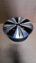 Laden Sie das Bild in den Galerie-Viewer, 1x Alufelge 18 Zoll 7.5" 5x112 A2434010100 Mercedes-Benz Eqa Eqb Rim Wheel FEL7553136305rp