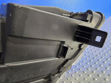 Laden Sie das Bild in den Galerie-Viewer, Frontscheinwerfer Mercedes-Benz Sprinter A9109060000 Links Headlight