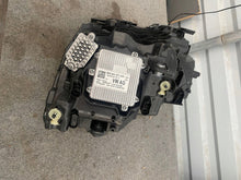 Laden Sie das Bild in den Galerie-Viewer, Frontscheinwerfer Skoda Octavia IV 5E4941010 Rechts Scheinwerfer Headlight SCH1658319029eb