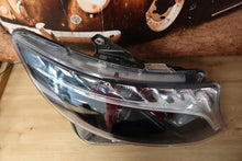 Laden Sie das Bild in den Galerie-Viewer, Frontscheinwerfer Mercedes-Benz Vito W447 Eqv A4479063301 LED Rechts oder Links