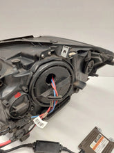 Laden Sie das Bild in den Galerie-Viewer, Frontscheinwerfer BMW 5 F11 F10 A8720324211 1LL01013104 1HL01013128862887 Rechts SCH9905194147oh