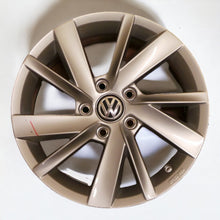 Load image into Gallery viewer, 1x Alufelge 16 Zoll 6.5&quot; 5x112 46ET 5H0071496 VW Golf Viii Rim Wheel