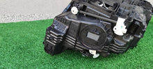 Laden Sie das Bild in den Galerie-Viewer, Frontscheinwerfer Mercedes-Benz Gla H247 A2479064204 Rechts Headlight SCH6793570531yu