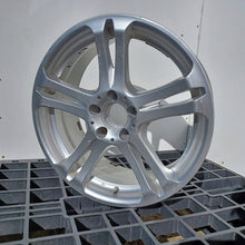 Laden Sie das Bild in den Galerie-Viewer, 1x Alufelge 18 Zoll Mercedes-Benz W212 Rim Wheel FEL4251758112wj