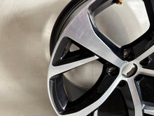 Load image into Gallery viewer, 1x Alufelge 19 Zoll 8.5" 5x112 38ET Glanz Schwarz 5FJ601025D Seat I Rim Wheel FEL1176191130ef