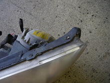 Laden Sie das Bild in den Galerie-Viewer, Frontscheinwerfer Toyota Avensis Links Scheinwerfer Headlight SCH5376734207tz