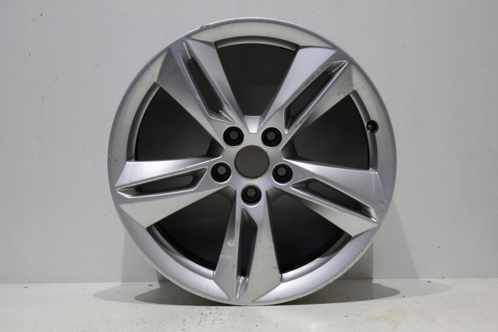 1x Alufelge 18 Zoll 7.0" 5x112 43ET Glanz Silber 8U0601025 Audi Q3 Rim Wheel