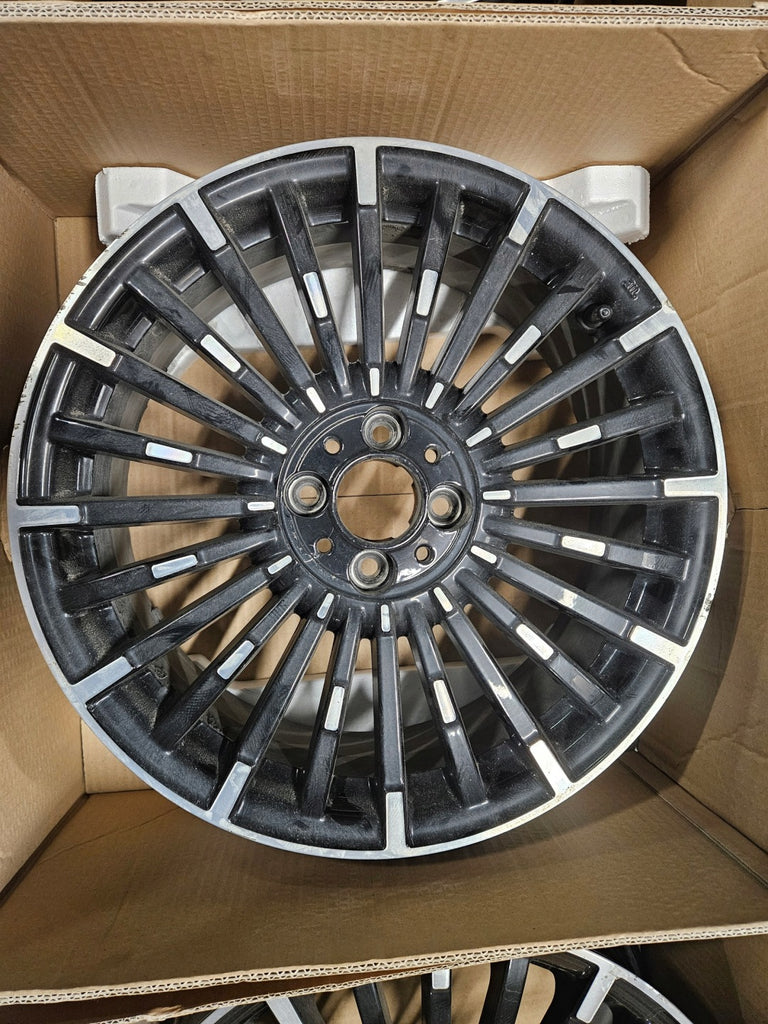 1x Alufelge 17 Zoll 6.5" 4x98 41ET Glanz Schwarz 52140534 Fiat 500e Rim Wheel FEL3253331987ta