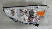 Laden Sie das Bild in den Galerie-Viewer, Frontscheinwerfer Mitsubishi Asx 8301C879 63943517 Xenon Links Headlight