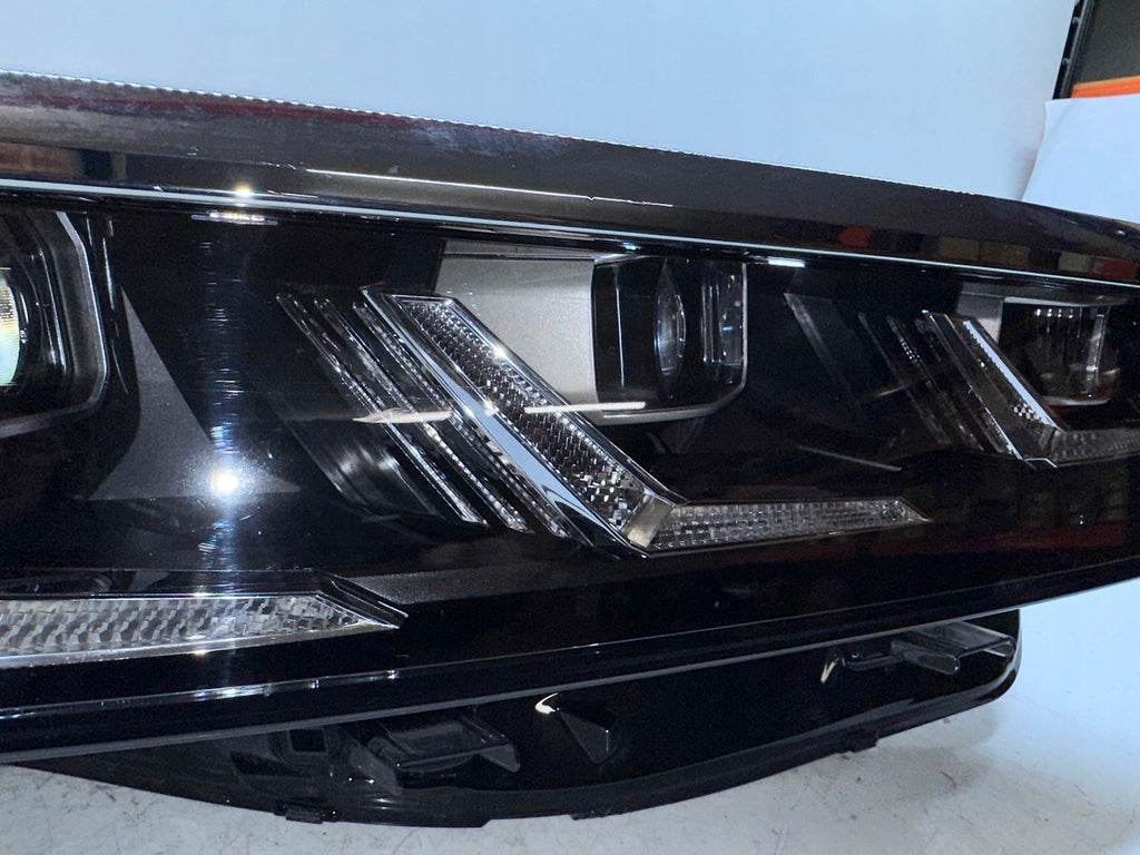Frontscheinwerfer VW Touareg Cr7 761941081C 761941082C Full LED Ein Satz SCH3444137954tc