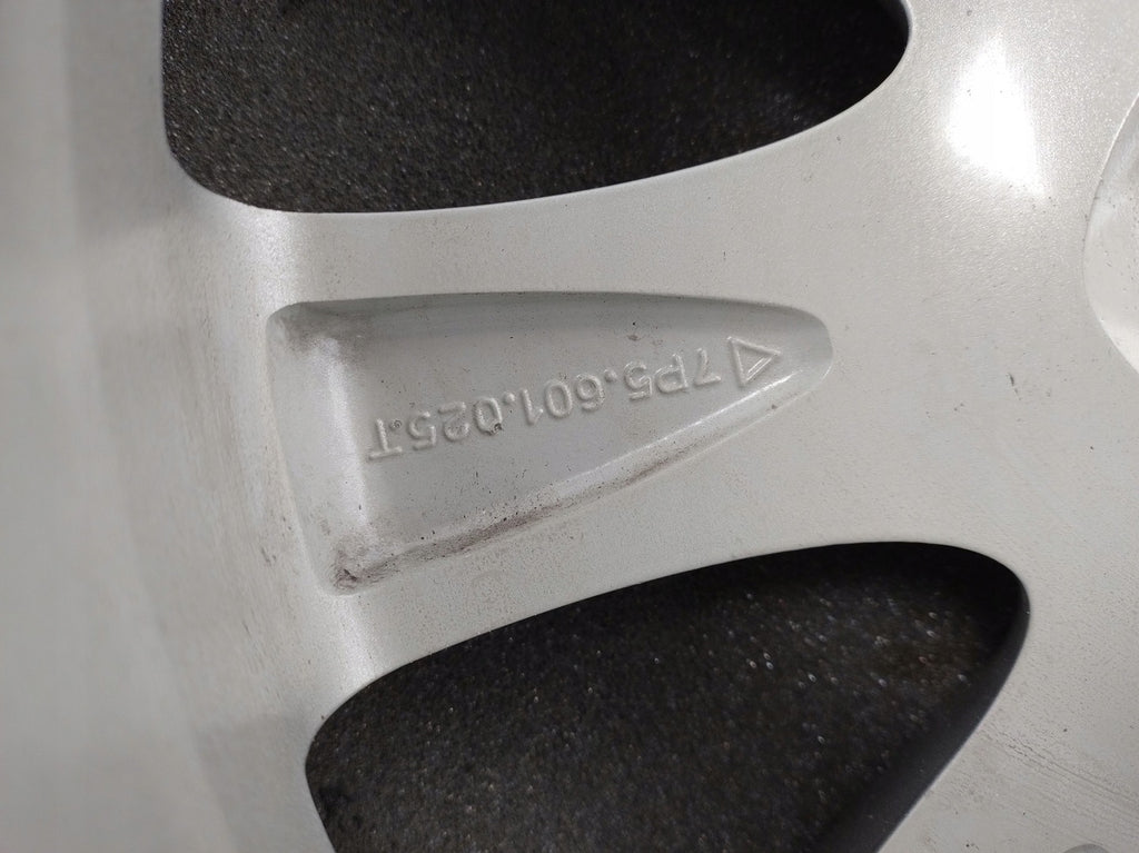 1x Alufelge 18 Zoll 8.0" 5x130 53ET Silber 7P5601025T Porsche Cayenne Rim Wheel