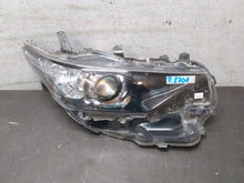 Laden Sie das Bild in den Galerie-Viewer, Frontscheinwerfer Toyota Auris 8111002K30 LED Rechts Scheinwerfer Headlight