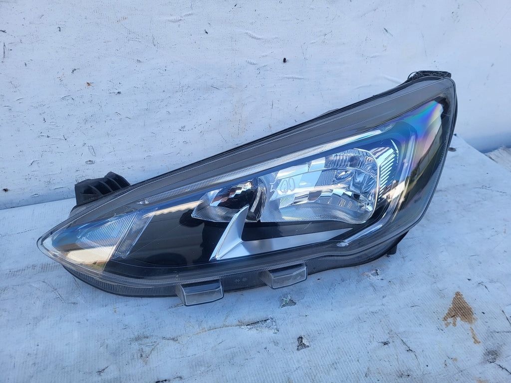 Frontscheinwerfer Ford Focus MX7B-13E015-CE Links Scheinwerfer Headlight