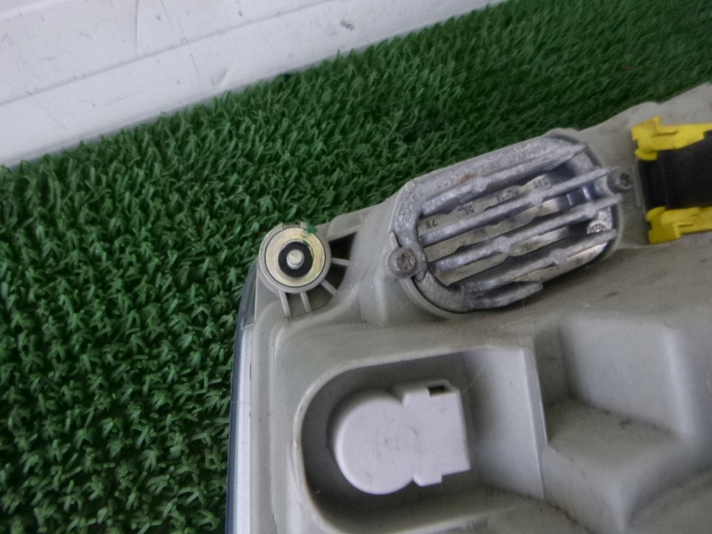 Frontscheinwerfer Volvo 82543887 Links Scheinwerfer Headlight SCH9039528002gg