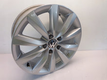 Load image into Gallery viewer, 1x Alufelge 17 Zoll 7.0" 5x112 43ET Glanz Silber 5N0601025AH VW Passat Tiguan FEL6196188505yg