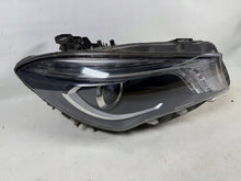 Laden Sie das Bild in den Galerie-Viewer, Frontscheinwerfer Mercedes-Benz Cla A1179065200 85122000 Rechts Headlight SCH7488333063qp