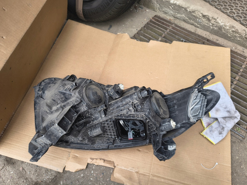 Frontscheinwerfer Renault Kadjar 260101096 Rechts Scheinwerfer Headlight SCH8524677697gs
