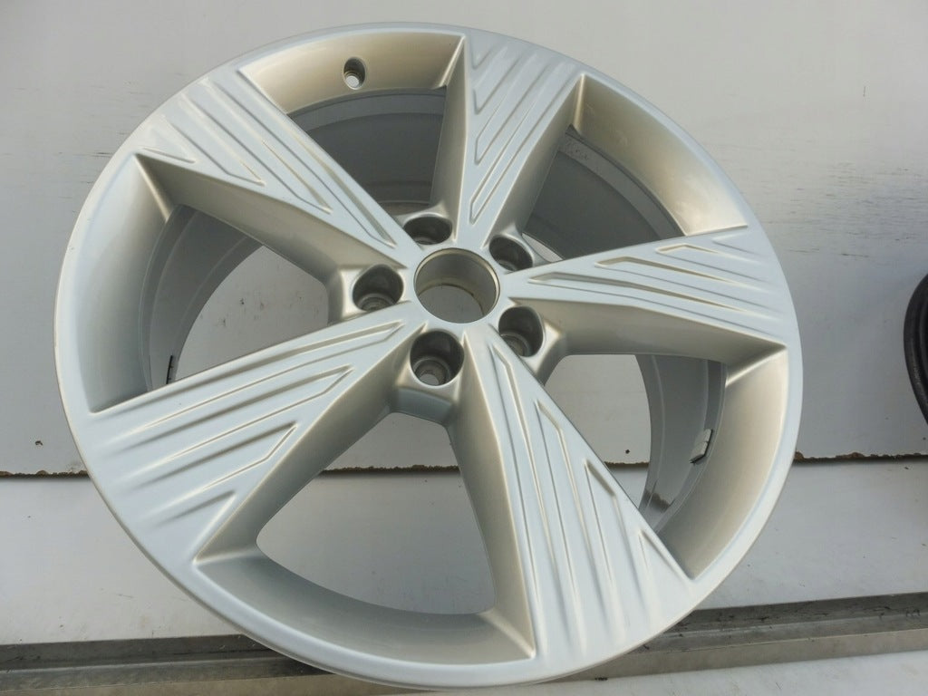 1x Alufelge 19 Zoll 8.0" 5x112 45ET Glanz Schwarz 89A601025B Audi Q4 Rim Wheel FEL2643282960fr