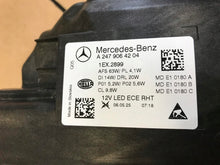 Laden Sie das Bild in den Galerie-Viewer, Frontscheinwerfer Mercedes-Benz W247 A2479064104 A2479064204 Rechts Headlight SCH7072587860ve