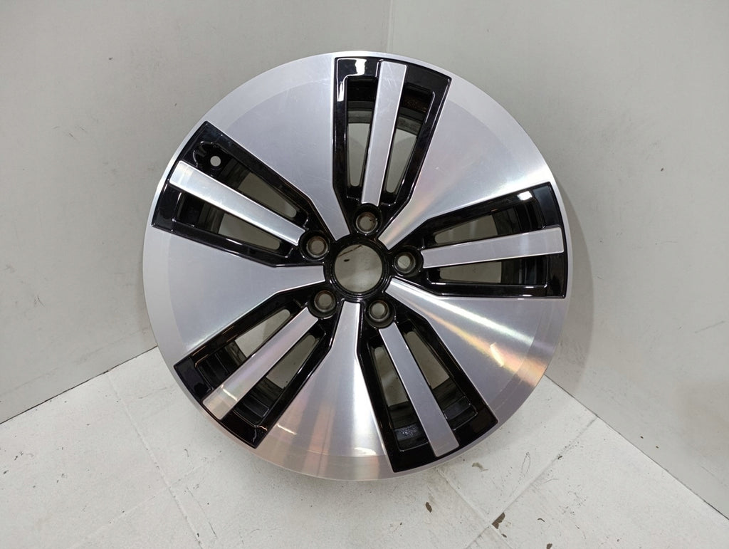 1x Alufelge 17 Zoll 7.0" 5x112 40ET Glanz Silber 3G0601025AM VW Passat Rim Wheel FEL5305464681cn