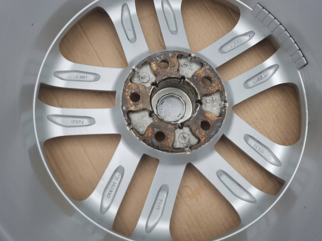 1x Alufelge 17 Zoll 7.0" 5x114.3 38ET Silber Nissan Juke Rim Wheel FEL3900608312qs