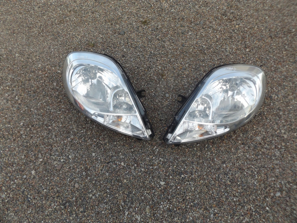 Frontscheinwerfer Renault Trafic 8200701354 8200701356 LED Rechts oder Links