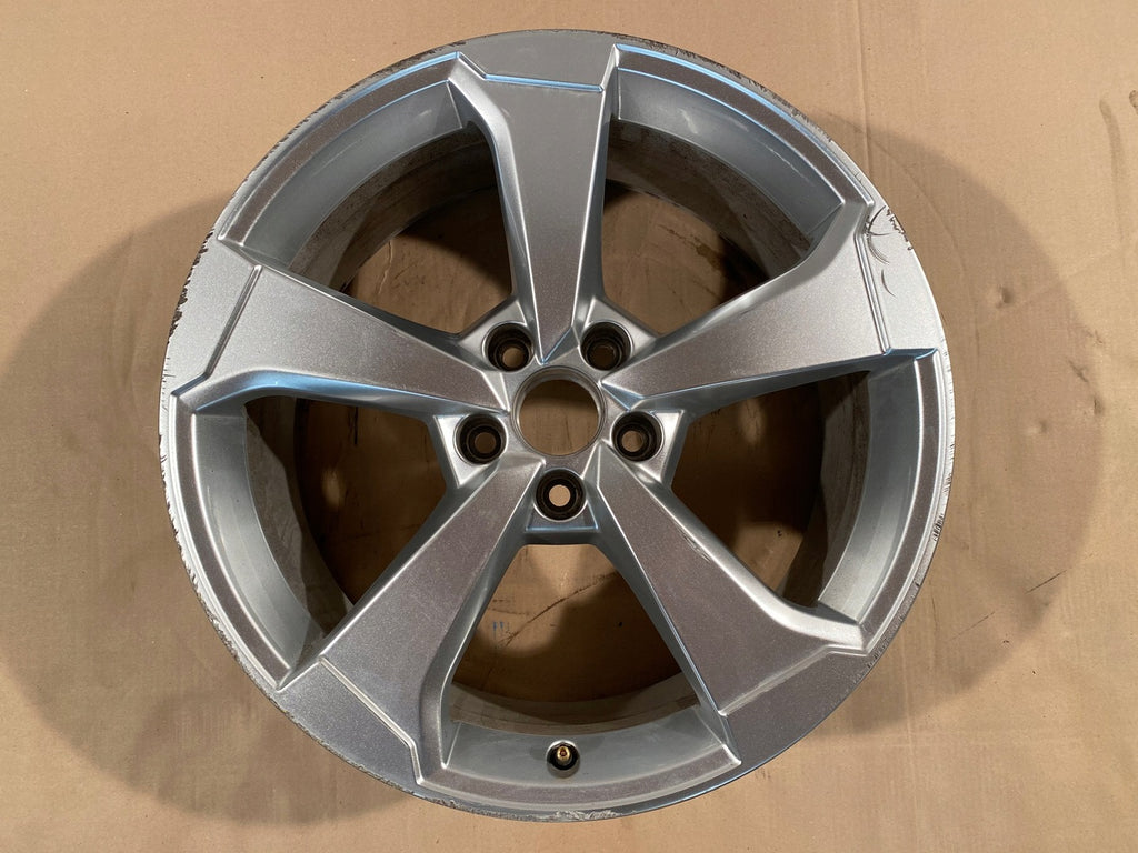 1x Alufelge 19 Zoll 8.0" 5x112 49ET 8V0601025CE Audi A3 Rim Wheel