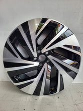 Laden Sie das Bild in den Galerie-Viewer, 1x Alufelge 21 Zoll 8.5" 5x112 45ET Glanz Schwarz 11A601025B VW Rim Wheel FEL9476389196gv