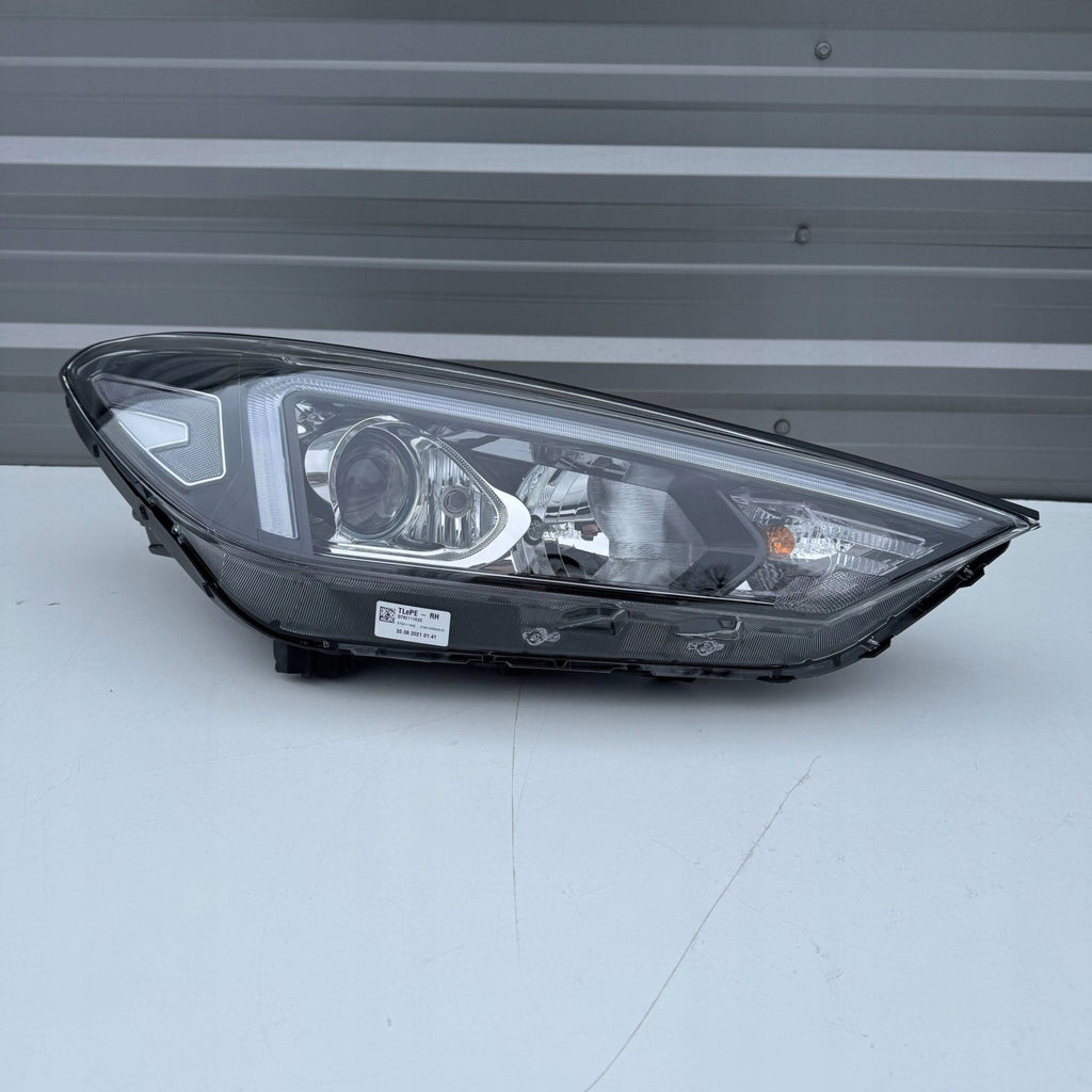 Frontscheinwerfer Hyundai Tucson D792111A20 Rechts Scheinwerfer Headlight SCH8293119739gv