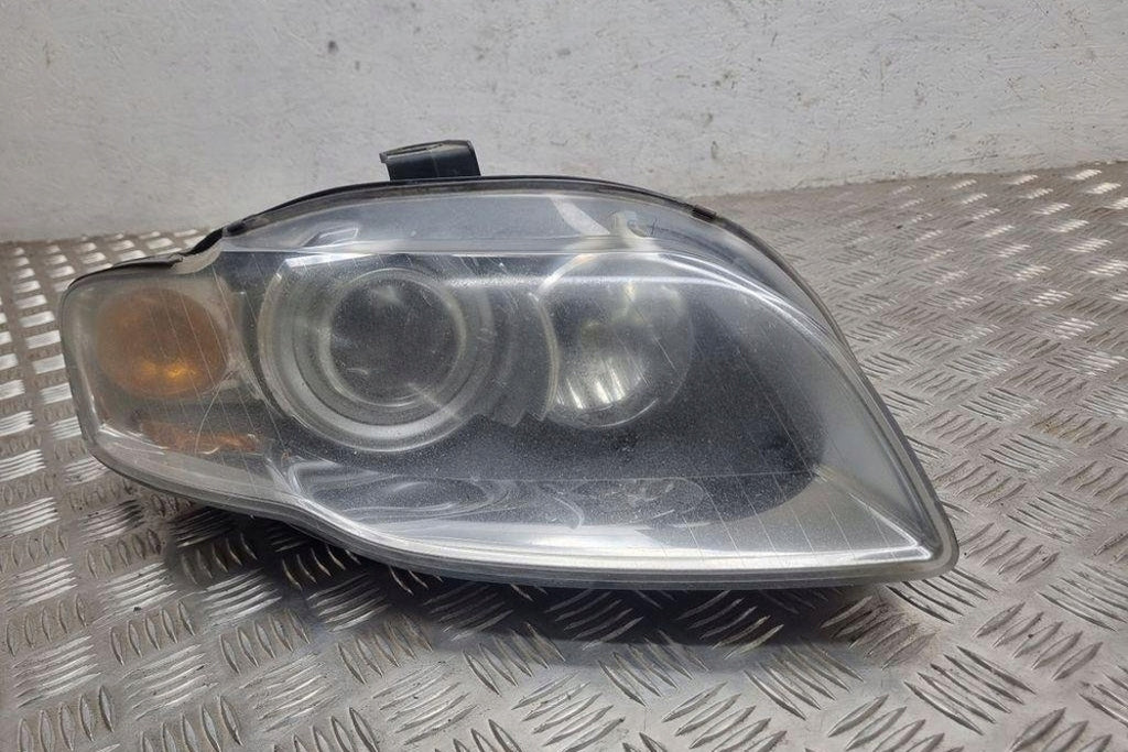 Frontscheinwerfer Audi A4 8E0941004 Xenon Ein Stück (Rechts oder Links)