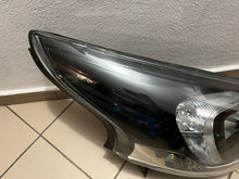 Laden Sie das Bild in den Galerie-Viewer, Frontscheinwerfer Opel Vivaro A B Trafic III 260104643R Rechts Headlight SCH4891753914oa