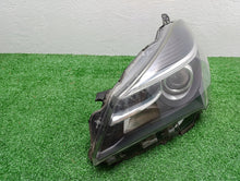 Load image into Gallery viewer, Frontscheinwerfer Toyota Yaris Links Scheinwerfer Headlight