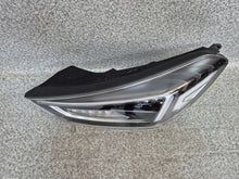 Laden Sie das Bild in den Galerie-Viewer, Frontscheinwerfer Hyundai Tucson 92101-D7700 92101-D77XX Full LED Links SCH6078757990qn