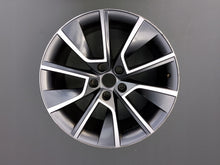 Laden Sie das Bild in den Galerie-Viewer, 1x Alufelge 18 Zoll 8.5&quot; 5x112 41ET 3V0601025BC Skoda Superb Iii Rim Wheel