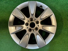 Load image into Gallery viewer, 1x Alufelge 17 Zoll 7.5" 5x112 52ET 6868276 Mini Countryman F60 Rim Wheel FEL7625371584bc