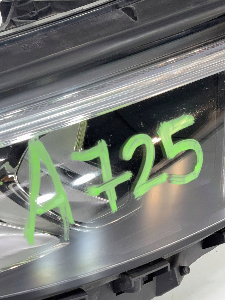 Frontscheinwerfer Mercedes-Benz W177 A1779064803 MDE89132AMDE89132B Links SCH6685300804bg