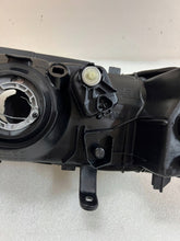 Load image into Gallery viewer, Frontscheinwerfer Mitsubishi Pajero I Sport Rechts Scheinwerfer Headlight SCH4967631341ox