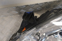 Laden Sie das Bild in den Galerie-Viewer, Frontscheinwerfer Opel Vectra C 13170933 Xenon Links Scheinwerfer Headlight SCH1638946716jv