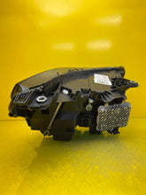 Laden Sie das Bild in den Galerie-Viewer, Frontscheinwerfer BMW 5 5A798D1-07 LED Links Scheinwerfer Headlight SCH4248690398ei