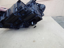 Laden Sie das Bild in den Galerie-Viewer, Frontscheinwerfer Mercedes-Benz W246 A2469067001 Rechts Scheinwerfer Headlight SCH8421156225jr