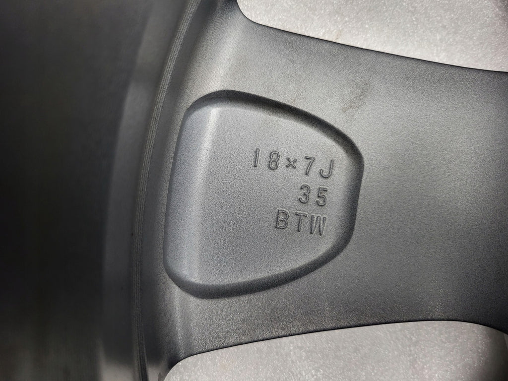 1x Alufelge 18 Zoll 7.0" 5x114.3 35ET Glanz Silber 4261A-42140 Toyota Rav V 4 FEL7694116941md