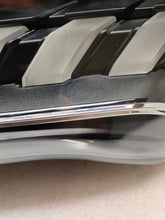 Laden Sie das Bild in den Galerie-Viewer, Frontscheinwerfer Audi Q7 4M0941085C Laser Links Scheinwerfer Headlight