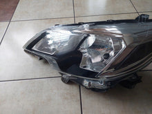 Laden Sie das Bild in den Galerie-Viewer, Frontscheinwerfer Mitsubishi Space W Star Ein Stück (Rechts oder Links)