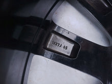 Load image into Gallery viewer, 1x Alufelge 18 Zoll 7.0" 5x114.3 45ET Glanz Silber 9965B37080 Mazda 3 Bp FEL6544243050ua