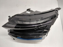 Laden Sie das Bild in den Galerie-Viewer, Frontscheinwerfer Skoda Enyaq 5LB941009 LED Links Scheinwerfer Headlight SCH3757509612fq